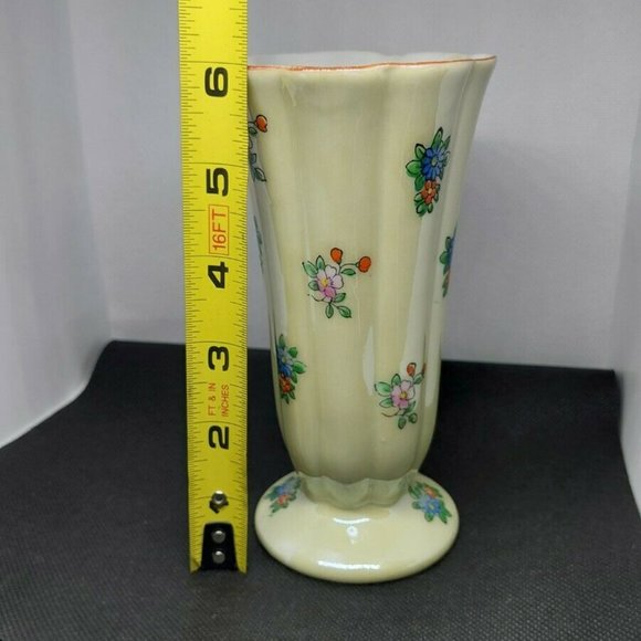 Art Vintage Porcelain Vase Made In Japan Poshmark